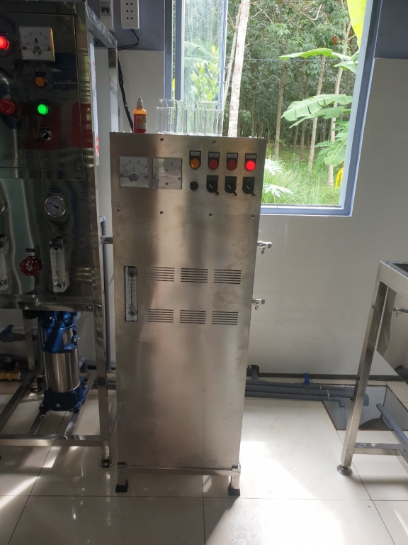 Lắp máy lọc nước ion kiềm công nghiệp Etugi - tại TP HCM Ảnh 2